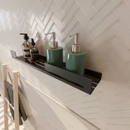 Półka łazienkowa SLIT 50 cm, Czarna z designerską ścianką
